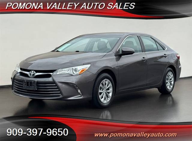 2016 Toyota Camry LE FWD photo