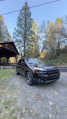 2016 Jeep Cherokee Latitude FWD photo