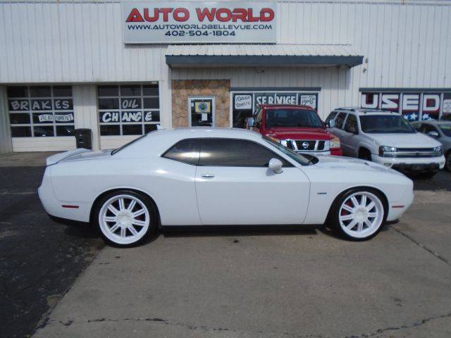 2016 Dodge Challenger R/T Plus RWD photo