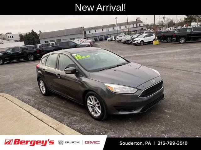 2016 Ford Focus SE FWD photo