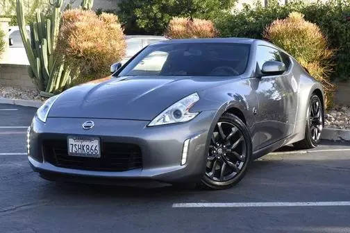 2016 Nissan 370Z  RWD photo