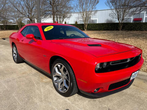 2016 Dodge Challenger R/T Plus RWD photo