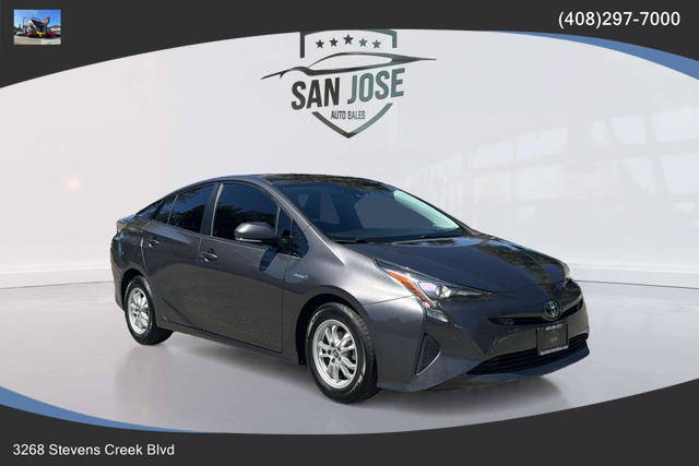 2016 Toyota Prius Four FWD photo