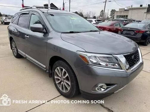 2016 Nissan Pathfinder SL 4WD photo