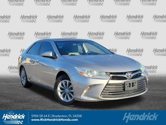 2016 Toyota Camry LE FWD photo