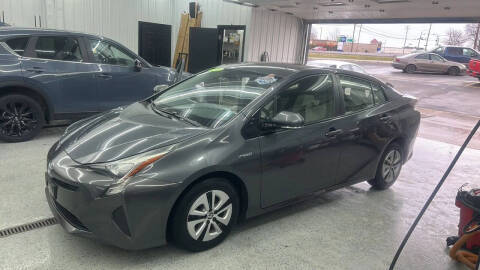 2016 Toyota Prius Three FWD photo