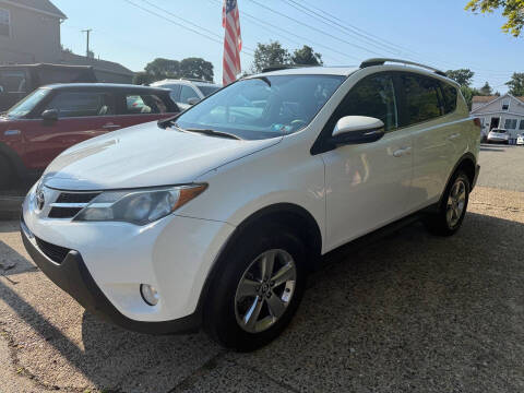 2015 Toyota RAV4 XLE FWD photo