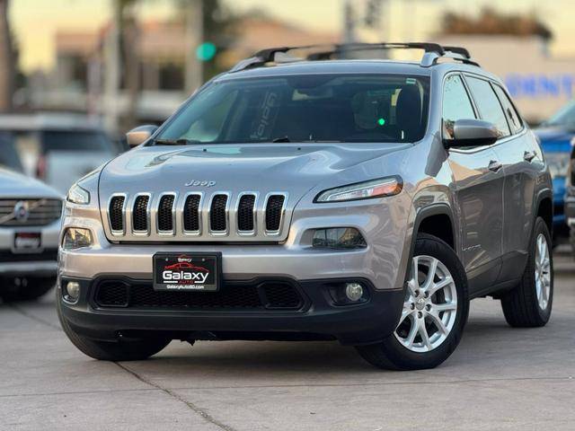 2016 Jeep Cherokee Latitude FWD photo