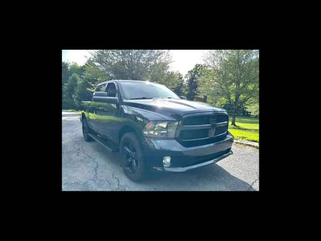 2016 Ram 1500 Express 4WD photo