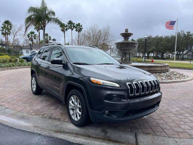 2016 Jeep Cherokee Latitude 4WD photo