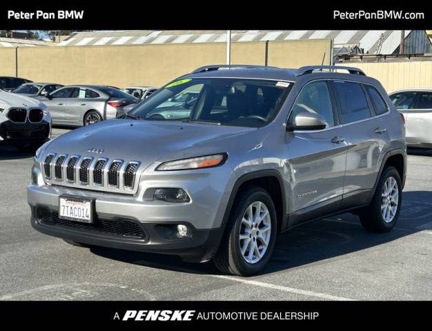 2016 Jeep Cherokee Latitude FWD photo