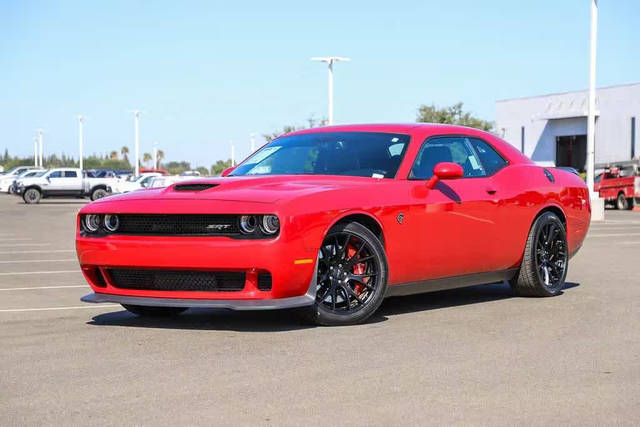 2016 Dodge Challenger SRT Hellcat RWD photo