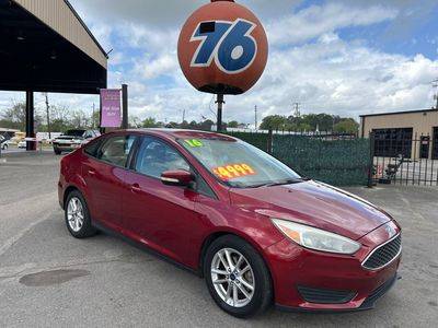 2016 Ford Focus SE FWD photo