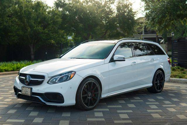 2016 Mercedes-Benz E-Class AMG E 63 S AWD photo