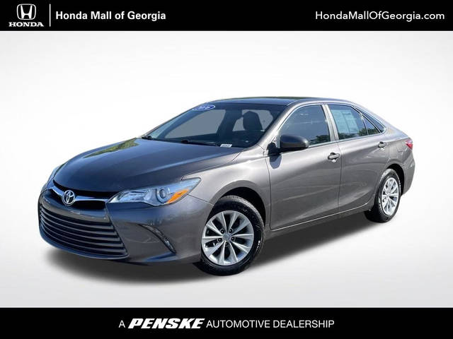2016 Toyota Camry LE FWD photo