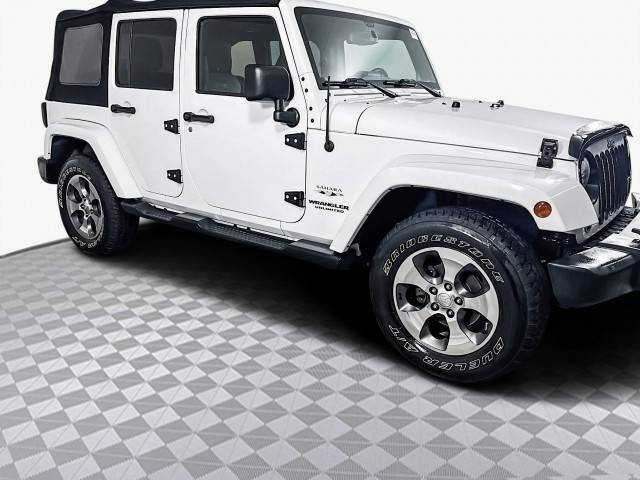 2016 Jeep Wrangler Unlimited Sahara 4WD photo