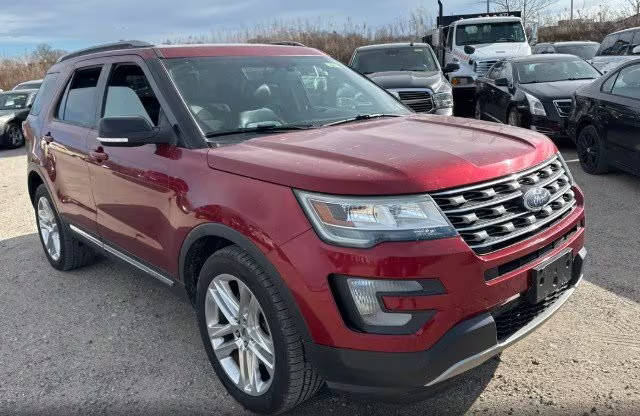 2016 Ford Explorer XLT 4WD photo