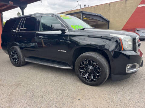 2016 GMC Yukon SLT 4WD photo