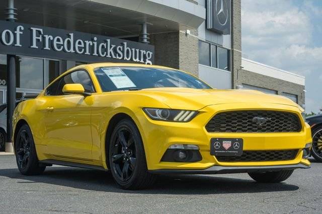 2016 Ford Mustang EcoBoost RWD photo