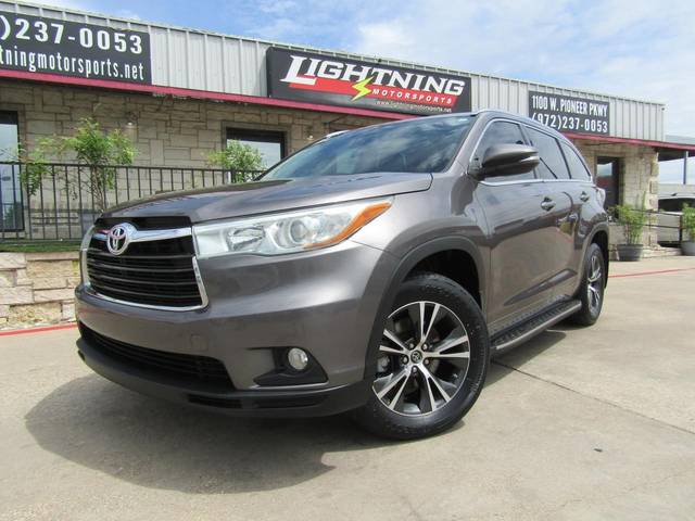 2016 Toyota Highlander XLE FWD photo