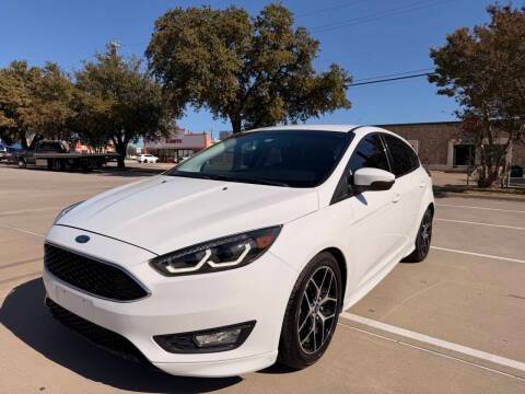 2016 Ford Focus SE FWD photo