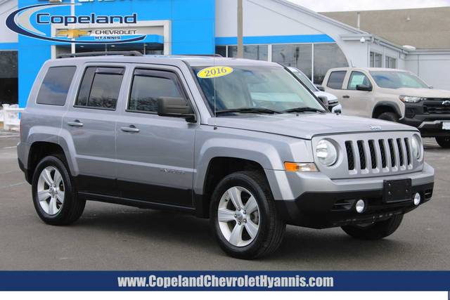 2016 Jeep Patriot Latitude 4WD photo