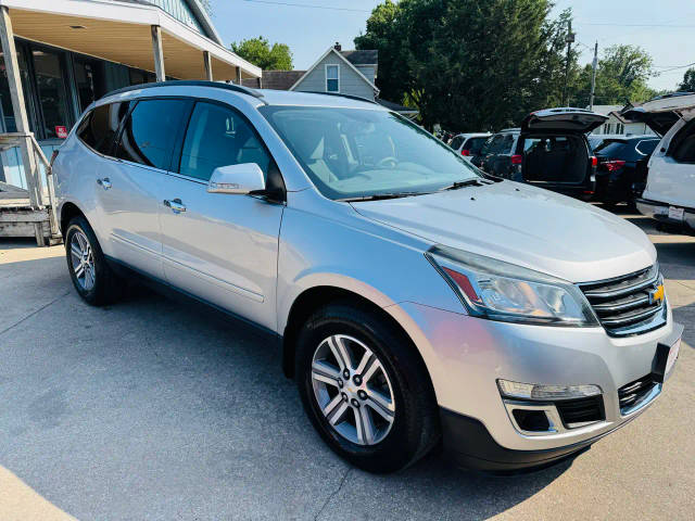 2015 Chevrolet Traverse LT AWD photo