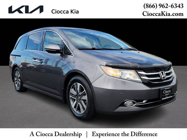 2016 Honda Odyssey Touring Elite FWD photo