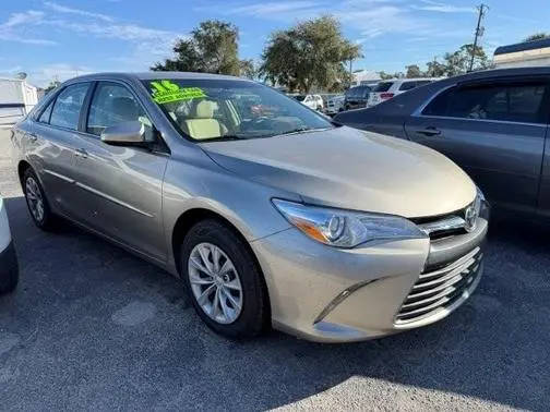 2016 Toyota Camry LE FWD photo