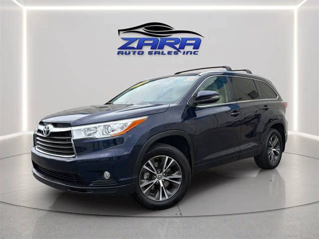 2016 Toyota Highlander XLE AWD photo