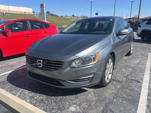 2016 Volvo S60 T5 Drive-E Premier FWD photo