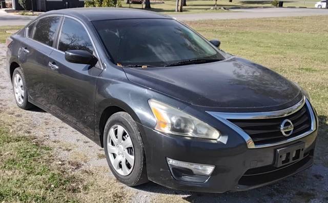 2015 Nissan Altima 2.5 S FWD photo