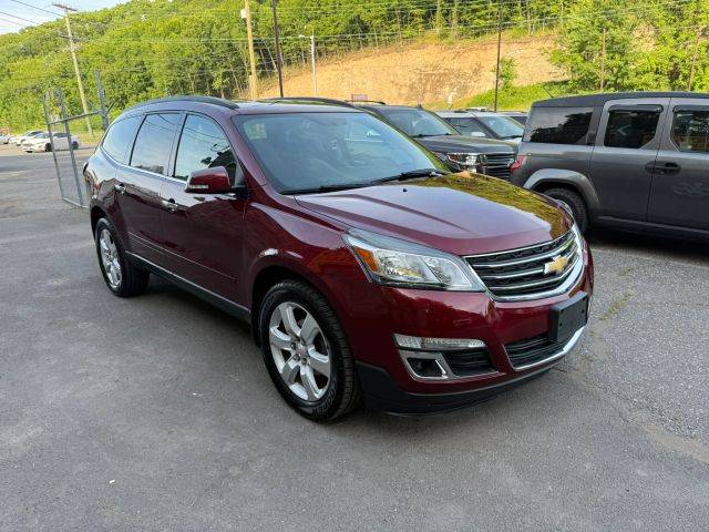 2016 Chevrolet Traverse LT AWD photo