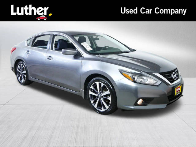 2016 Nissan Altima 2.5 SR FWD photo