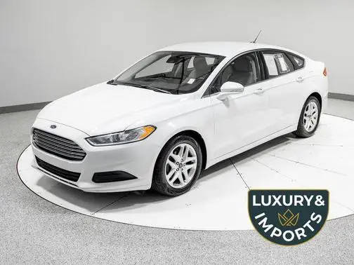 2016 Ford Fusion SE FWD photo
