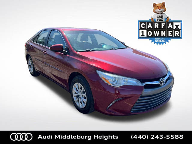 2016 Toyota Camry LE FWD photo