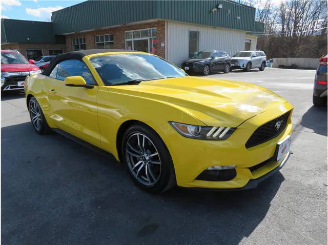 2015 Ford Mustang EcoBoost Premium RWD photo
