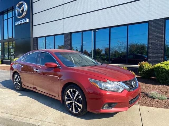 2016 Nissan Altima 2.5 SR FWD photo