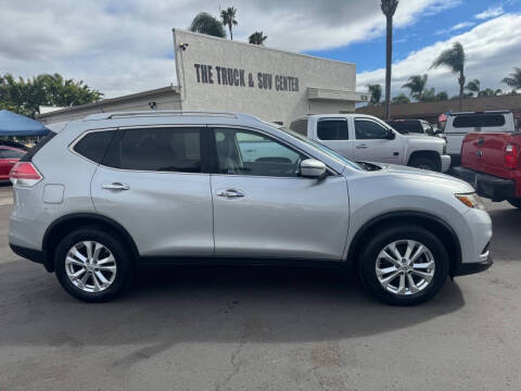 2016 Nissan Rogue SV FWD photo