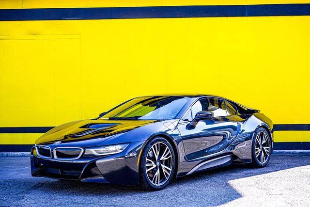 2015 BMW i8  AWD photo