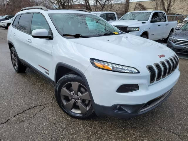 2016 Jeep Cherokee Latitude 4WD photo