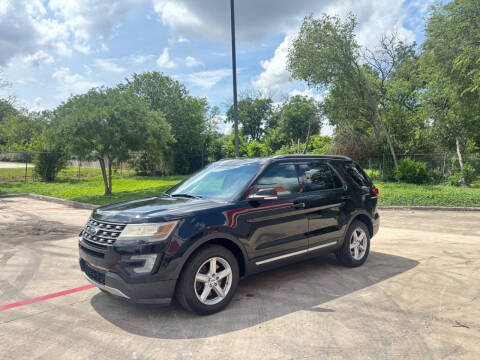 2016 Ford Explorer XLT 4WD photo