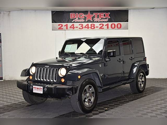 2016 Jeep Wrangler Unlimited Sahara 4WD photo