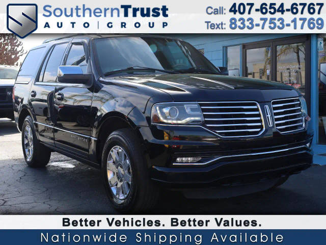 2016 Lincoln Navigator Select RWD photo