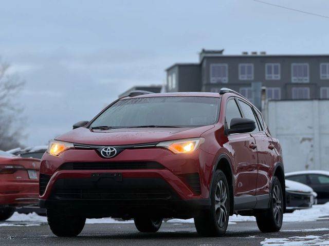 2016 Toyota RAV4 LE AWD photo