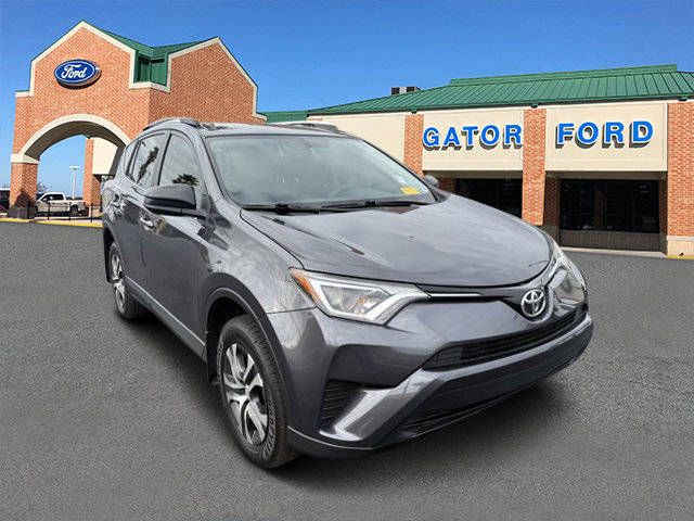 2016 Toyota RAV4 LE FWD photo