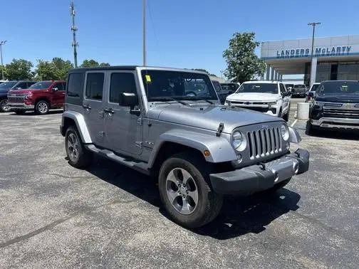 2016 Jeep Wrangler Unlimited Sahara 4WD photo