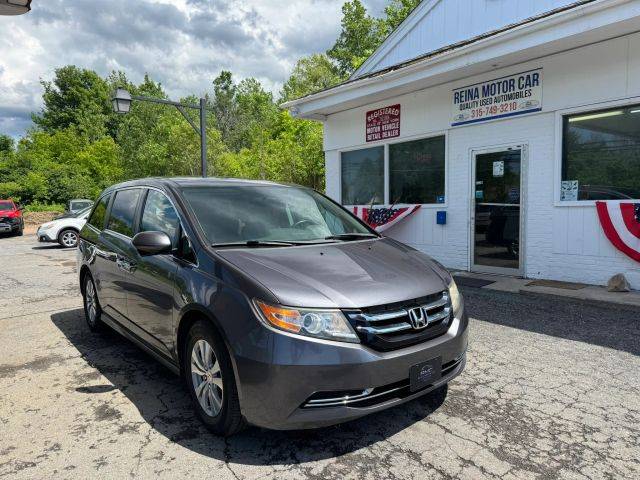 2016 Honda Odyssey SE FWD photo