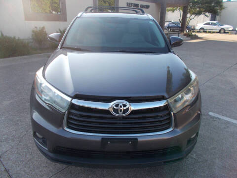 2016 Toyota Highlander XLE FWD photo