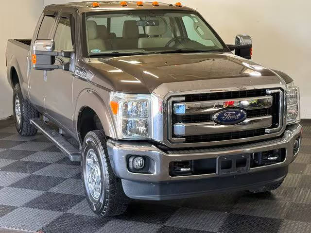 2016 Ford F-350 Super Duty XLT 4WD photo